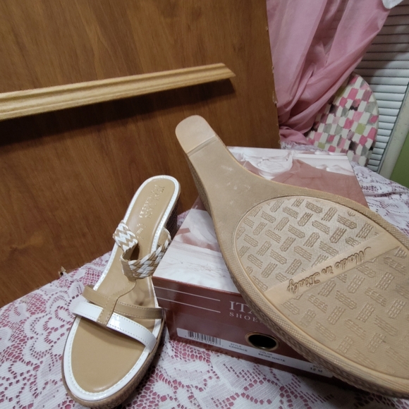 Italian Shoemaker Vegan Wedge sandal nib size 12 - Picture 3 of 5